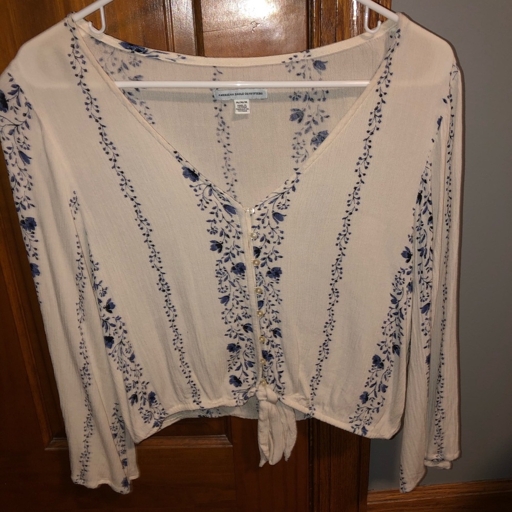 Tie top